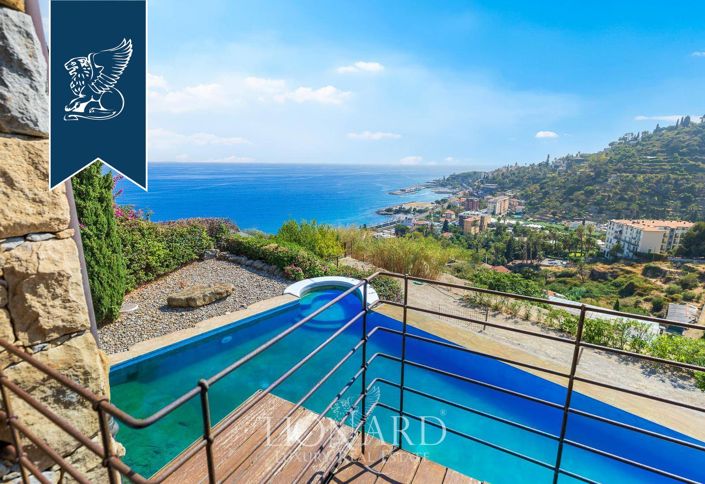 Image No.9-3 Bed Villa for sale
