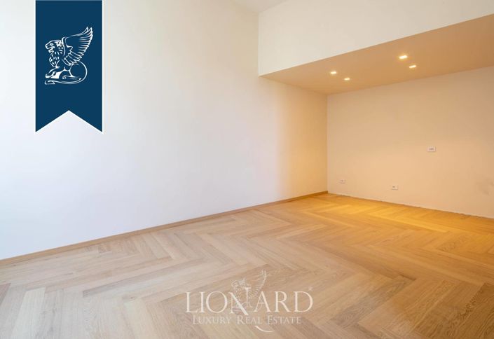 Image No.20-3 Bed Apartment for sale