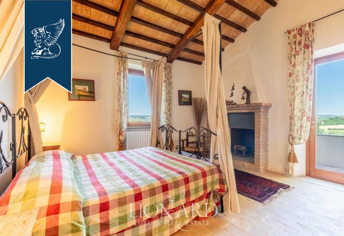 Image No.25-7 Bed Villa for sale