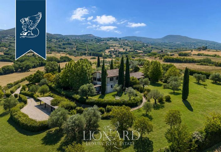 Image No.3-7 Bed Villa for sale