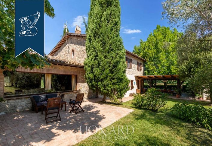 Image No.7-7 Bed Villa for sale