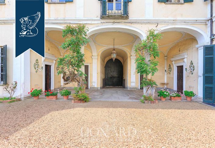 Image No.7-Villa de 5 chambres à vendre à Novara