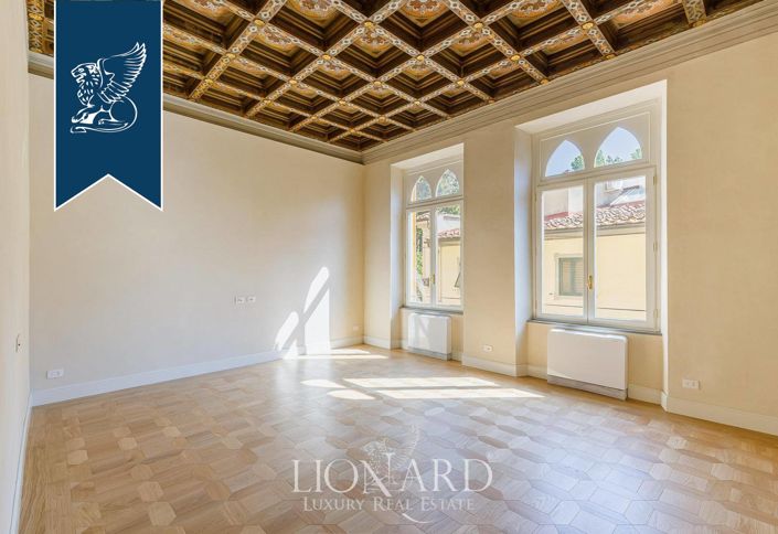 Image No.12-5 Bed Villa for sale