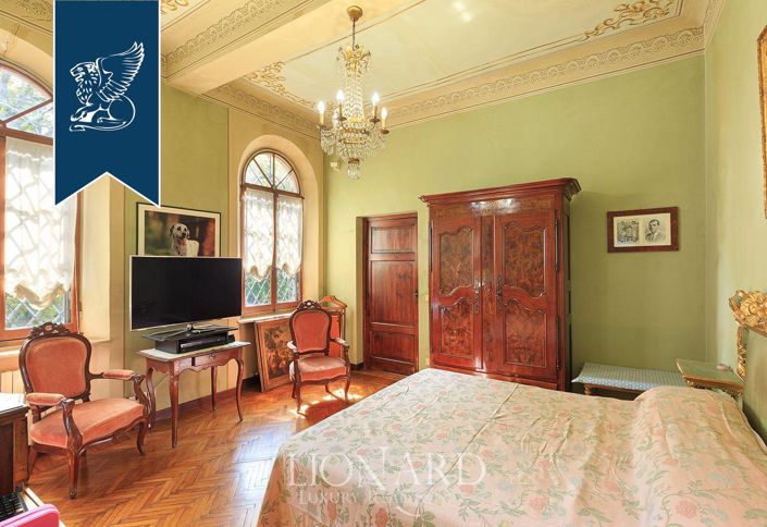 Image No.18-5 Bed Villa for sale