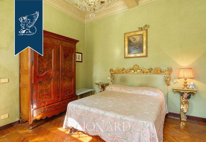 Image No.19-5 Bed Villa for sale