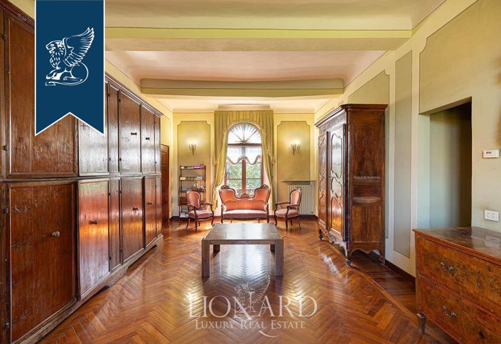 Image No.20-5 Bed Villa for sale