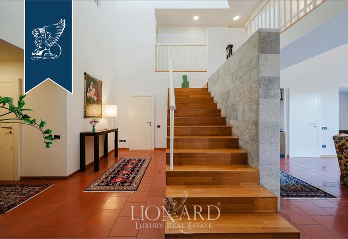 Image No.19-4 Bed Villa for sale