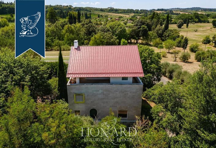 Image No.2-4 Bed Villa for sale