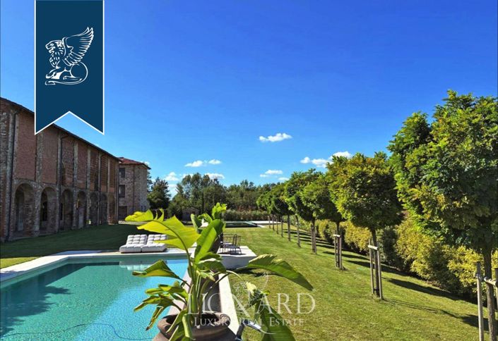 Image No.10-4 Bed Villa for sale