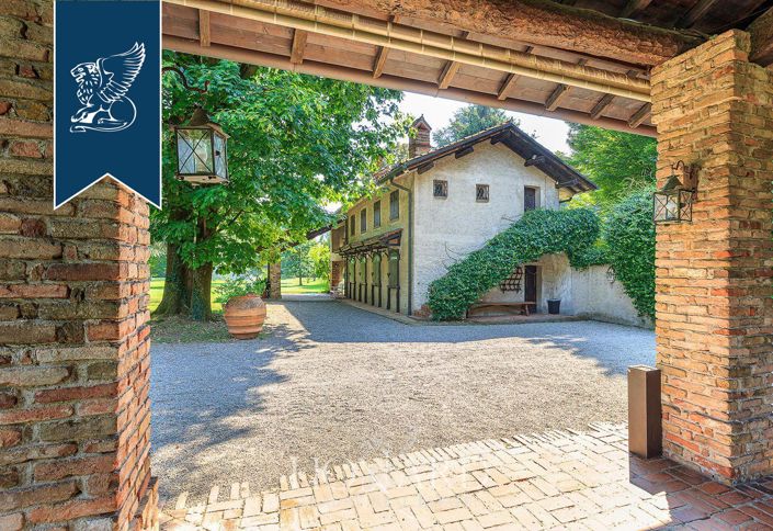 Image No.12-7 Bed Villa for sale