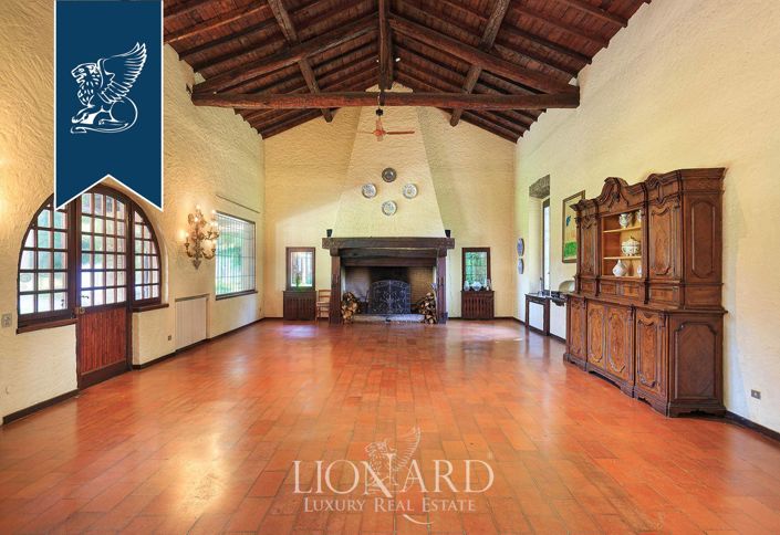 Image No.17-7 Bed Villa for sale