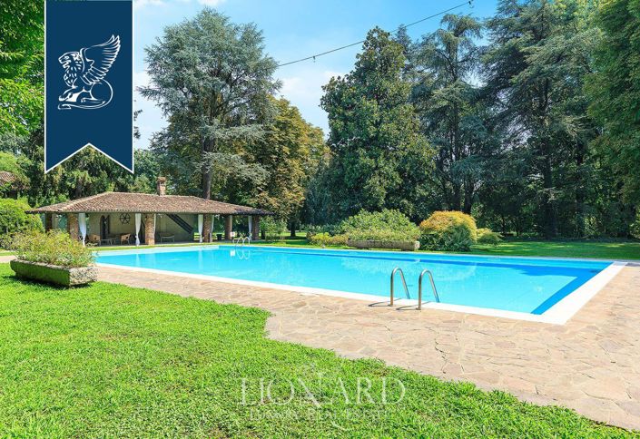 Image No.7-7 Bed Villa for sale