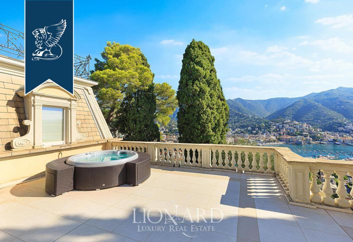 Image No.17-7 Bed Villa for sale