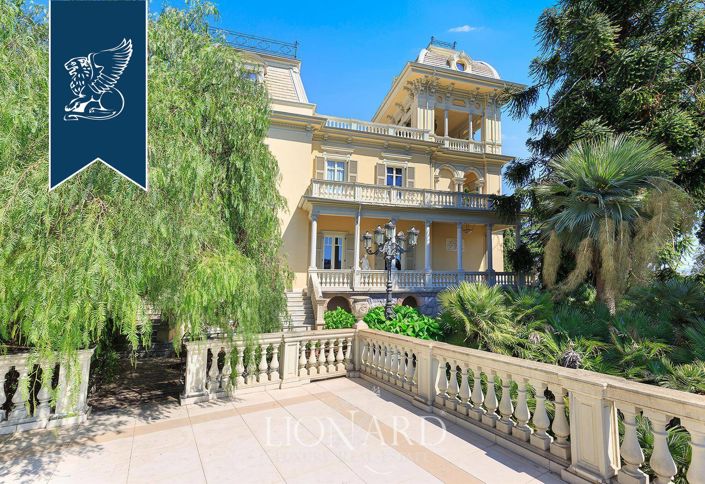 Image No.8-7 Bed Villa for sale