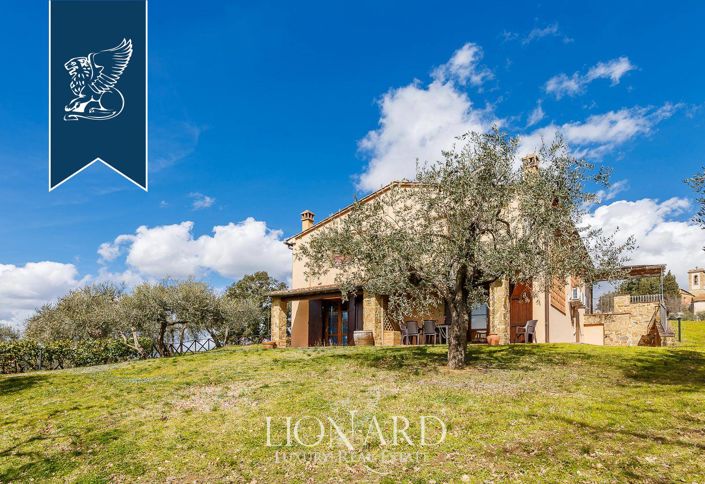 Image No.14-13 Bed Farmhouse for sale