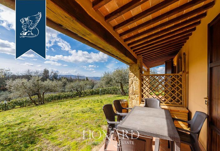 Image No.16-13 Bed Farmhouse for sale