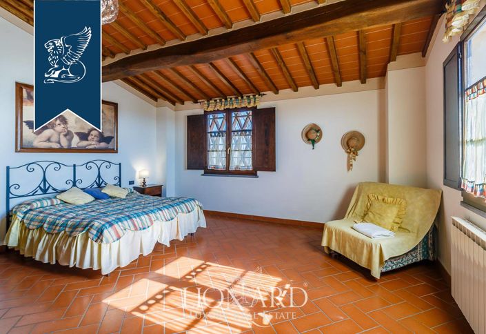 Image No.46-13 Bed Farmhouse for sale