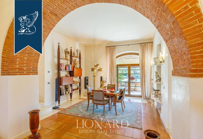 Image No.27-5 Bed Villa for sale