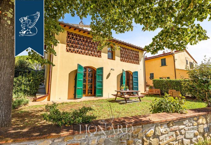 Image No.16-40 Bed Villa for sale
