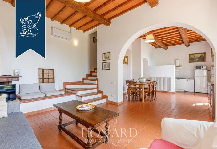Image No.23-40 Bed Villa for sale
