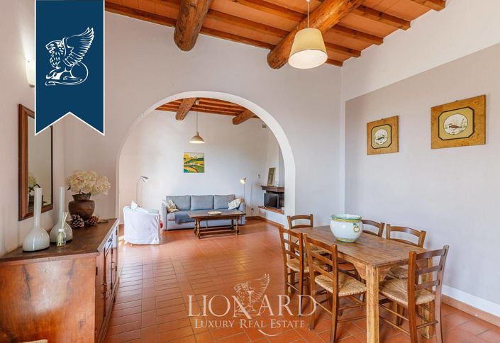 Image No.25-40 Bed Villa for sale