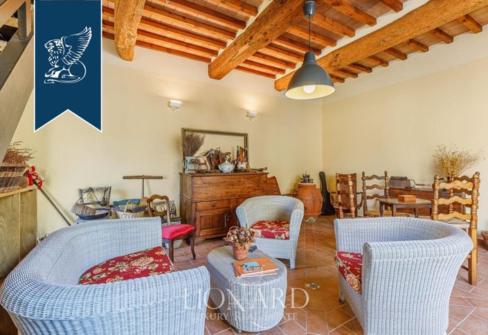 Image No.26-40 Bed Villa for sale