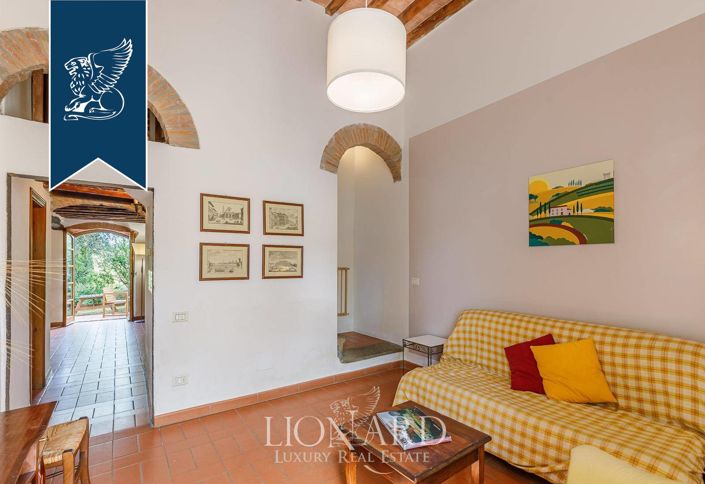 Image No.34-40 Bed Villa for sale