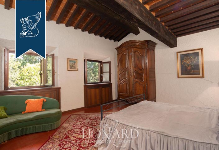 Image No.25-9 Bed Farmhouse for sale