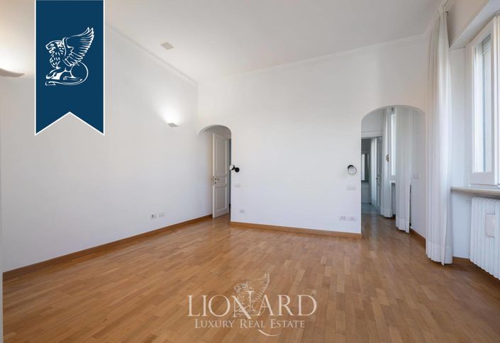 Image No.12-4 Bed Apartment for sale
