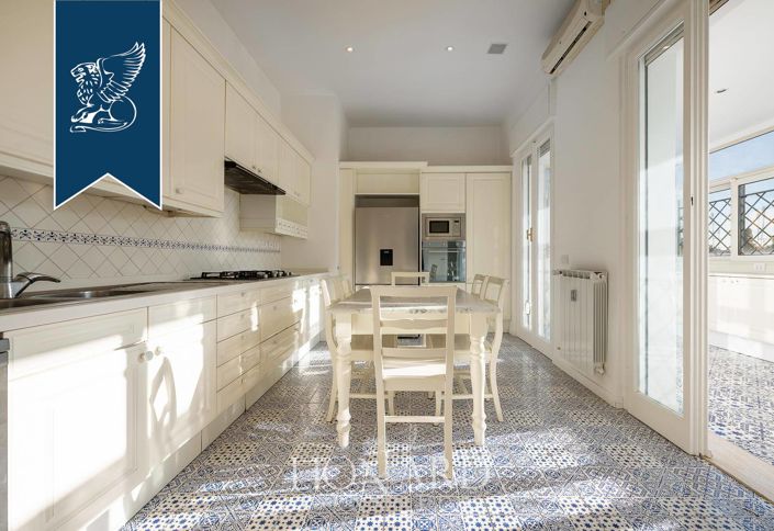 Image No.14-4 Bed Apartment for sale