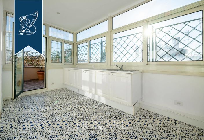 Image No.16-4 Bed Apartment for sale