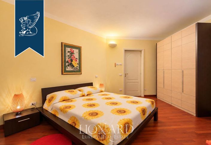 Image No.41-5 Bed Villa for sale