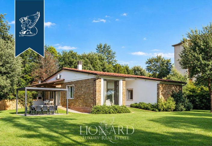 Image No.2-4 Bed Villa for sale