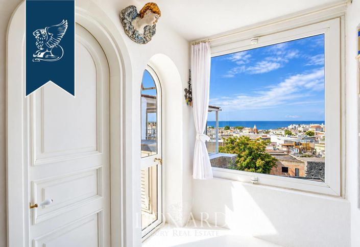 Image No.27-4 Bed Apartment for sale