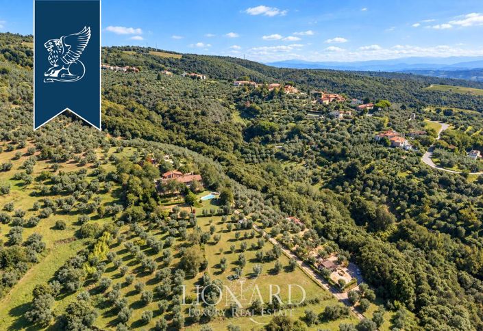 Image No.2-4 Bed Villa for sale