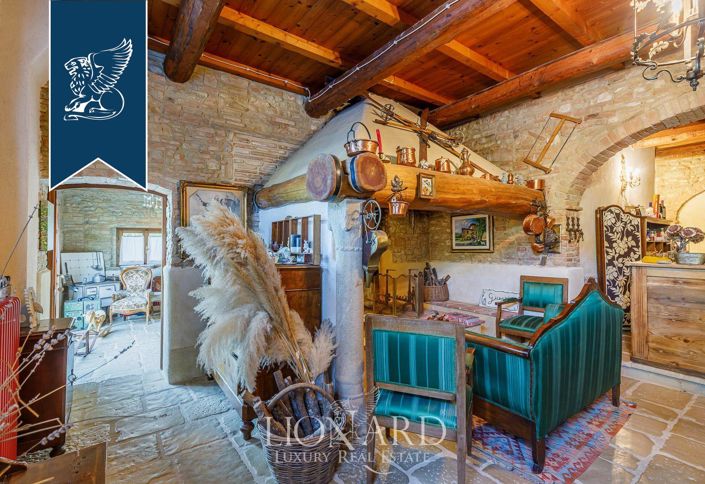 Image No.29-13 Bed Villa for sale