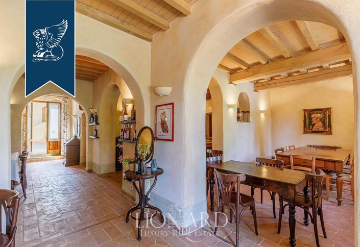 Image No.31-13 Bed Villa for sale