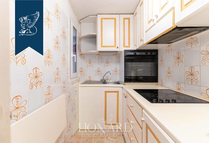 Image No.15-4 Bed Apartment for sale