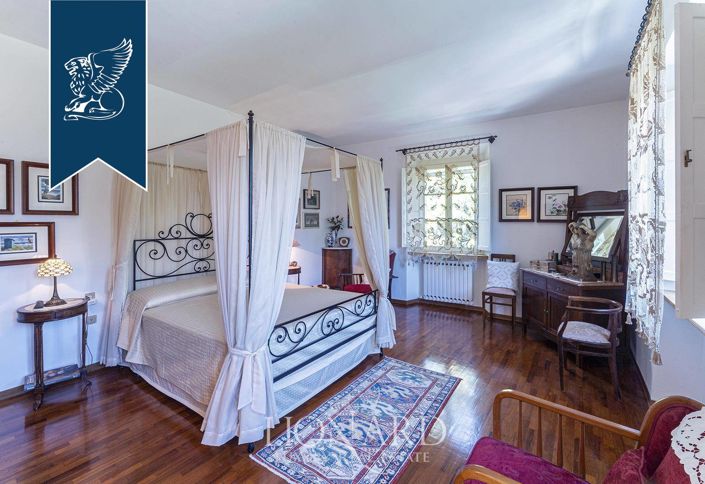 Image No.30-8 Bed Villa for sale