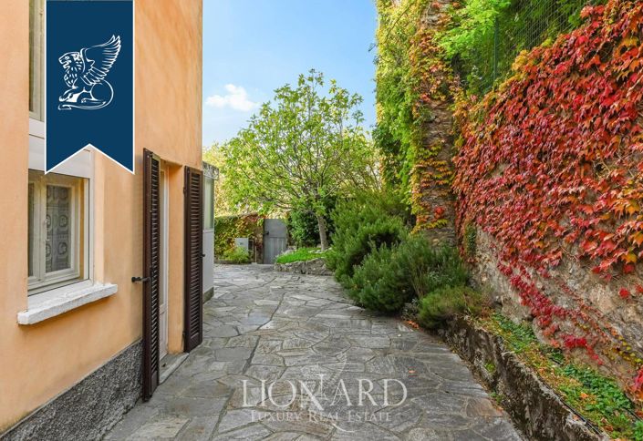 Image No.8-7 Bed Villa for sale