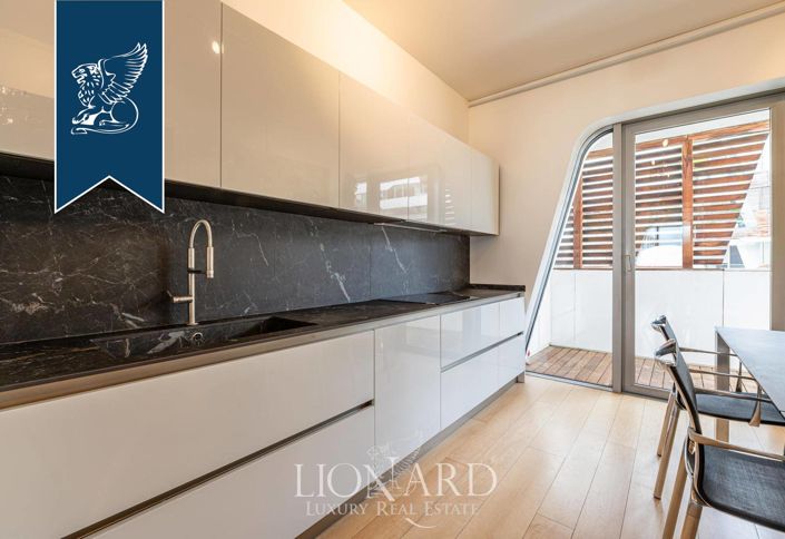 Image No.14-3 Bed Apartment for sale