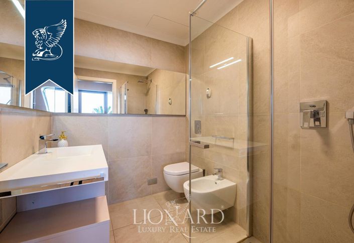 Image No.21-3 Bed Apartment for sale