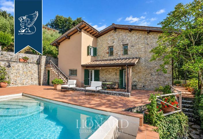 Image No.9-3 Bed Villa for sale