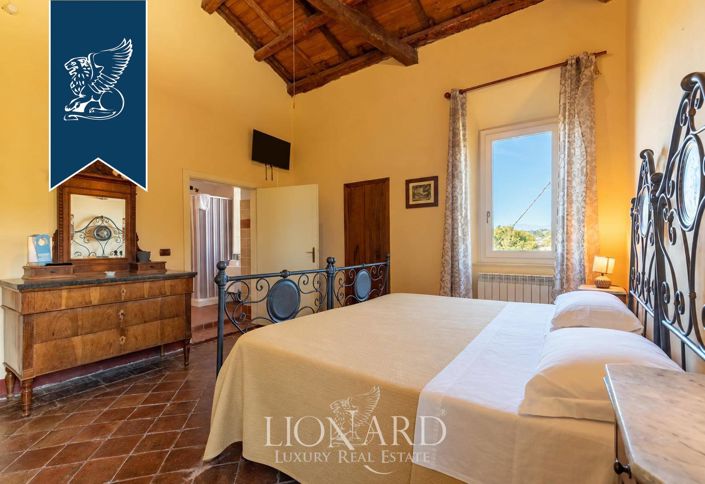 Image No.27-8 Bed Villa for sale