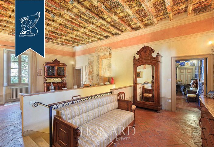 Image No.17-5 Bed Villa for sale