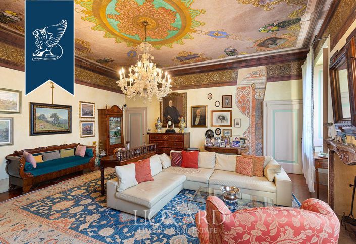 Image No.28-5 Bed Villa for sale