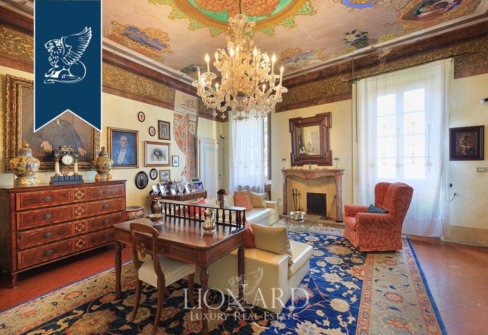 Image No.29-5 Bed Villa for sale