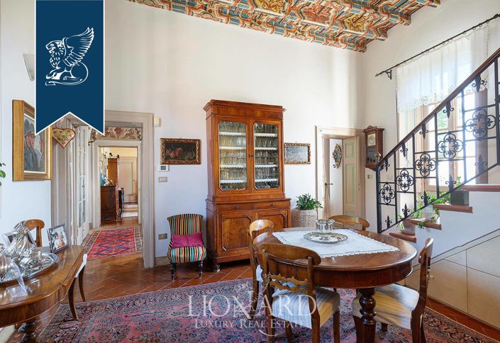 Image No.32-5 Bed Villa for sale