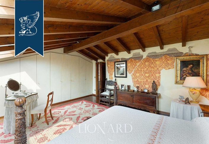 Image No.44-5 Bed Villa for sale