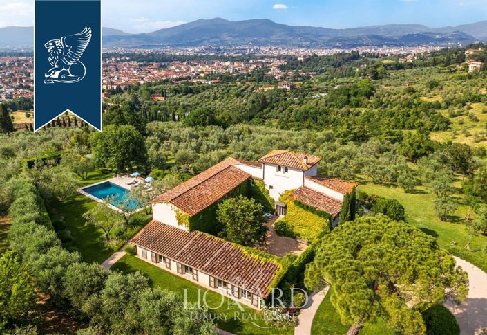 Image No.2-5 Bed Villa for sale